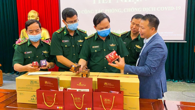Eco Siberia Việt Nam trao gửi 200 phần quà đến chiến sĩ bộ đội biên phòng, phòng chống Covid-19